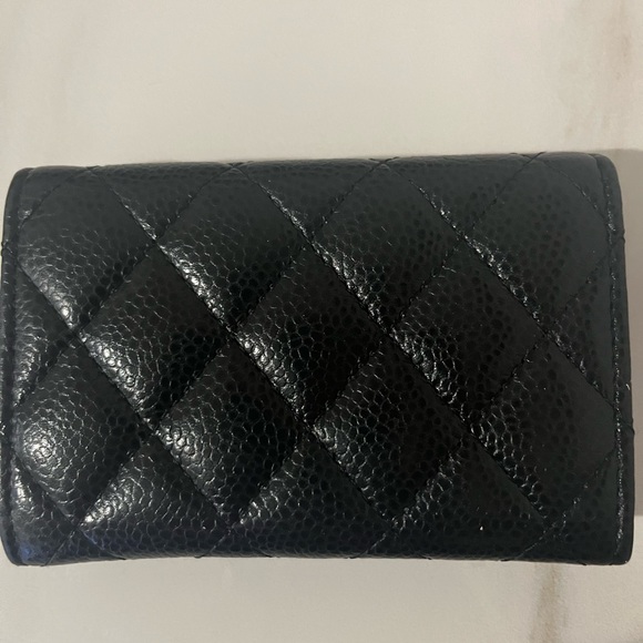 ⭐️SOLD to a lovely buyer ⭐️ AUTHENTIC Chanel Flap Card Holder - Picture 6 of 16